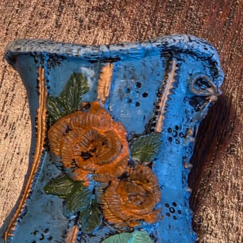 Unbranded collectible mini